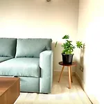 Modern & Sunny 1Br In New Cairo