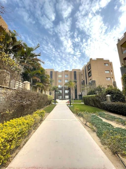 Apartment Modern & Sunny 1br In New Cairo