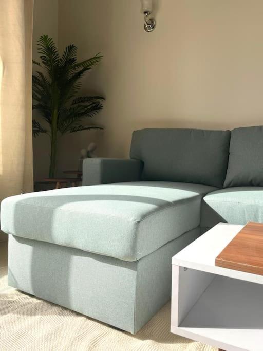 Modern & Sunny 1br In New Apartment